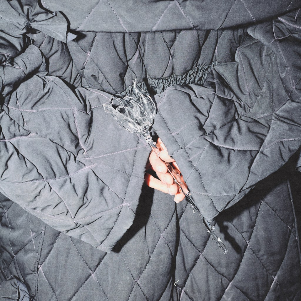 Fillas de Cassandra publica Quebrantarse,un chamado á recuperación da memoria colectiva e contra o tempo arrebatado pola&nbsp;guerra