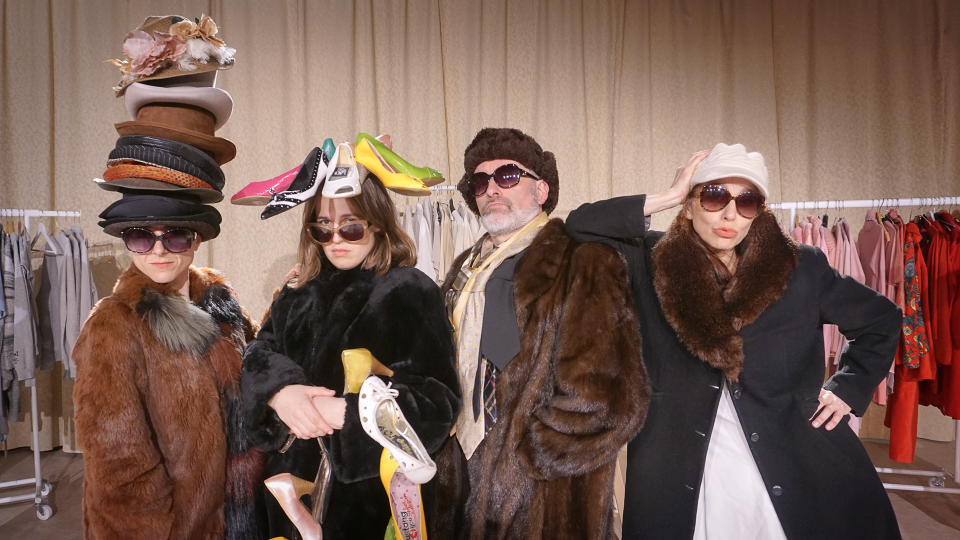 Elefante Elegante avanza ‘Alta costura’,o seu novo espectáculo, a alumnado de Culleredo