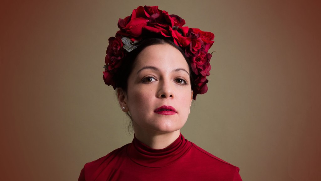 NATALIA LAFOURCADE trae a Santiago de Compostela su “Cancionera Tour”, un concierto único a guitarra y&nbsp;voz