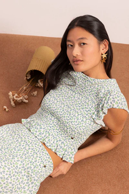 Flores, color y nido de abeja: así es el verano de elPulpo Teen