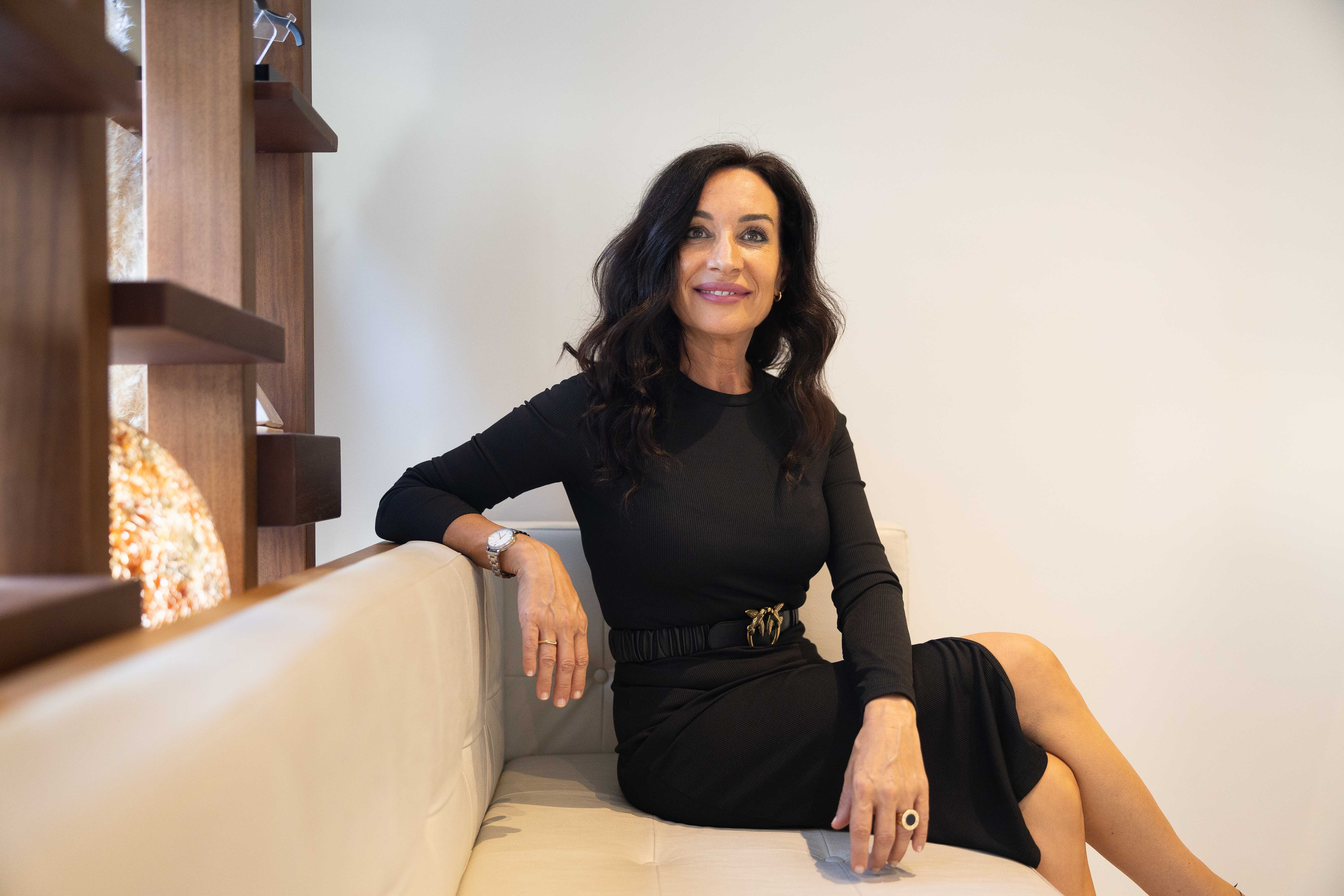 Loly Vidal finalista de los Premios Salón Look en la categoría de Mejor Trayectoria Profesional de la Estética