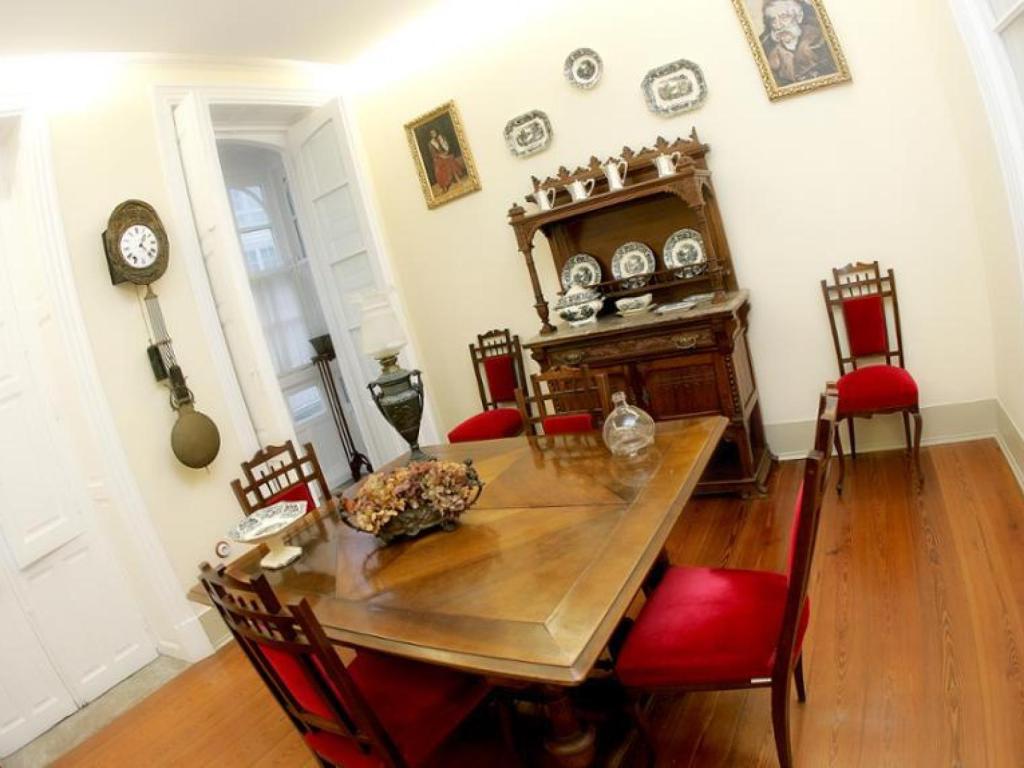 A Casa Museo Pablo Picasso reabre ao público coa apertura da mostra ‘Collages picto-gráficos’, de Manuel&nbsp;Silvestre