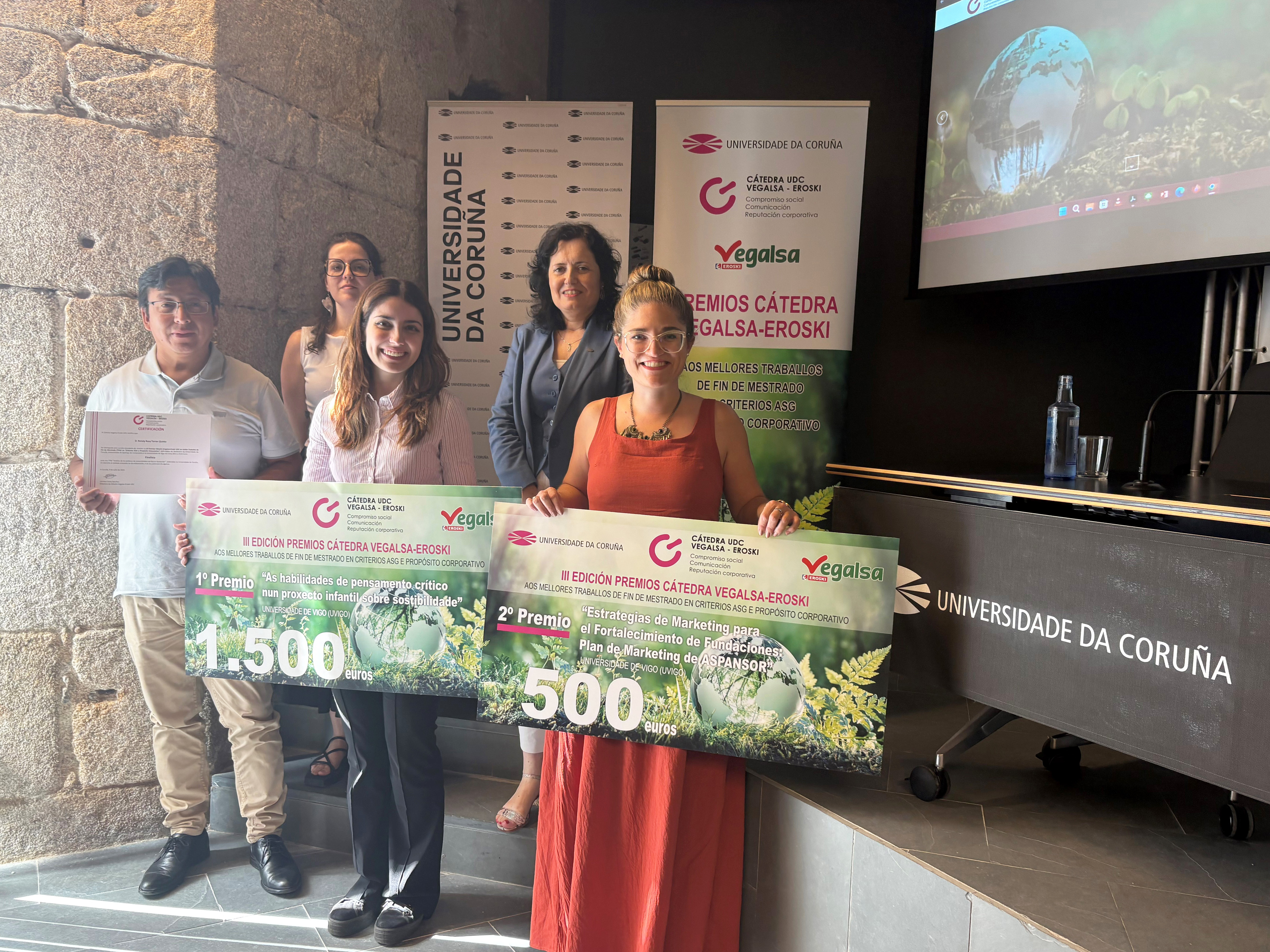 Premios de la cátedra Vegalsa-Eroski UDC a los mejores trabajos fin de master