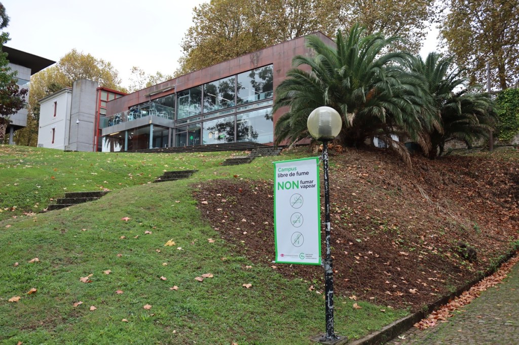 Los campus periféricos de la UDC se suman a la red de “Espacios Sin Humo” en colaboración con la&nbsp;AECC