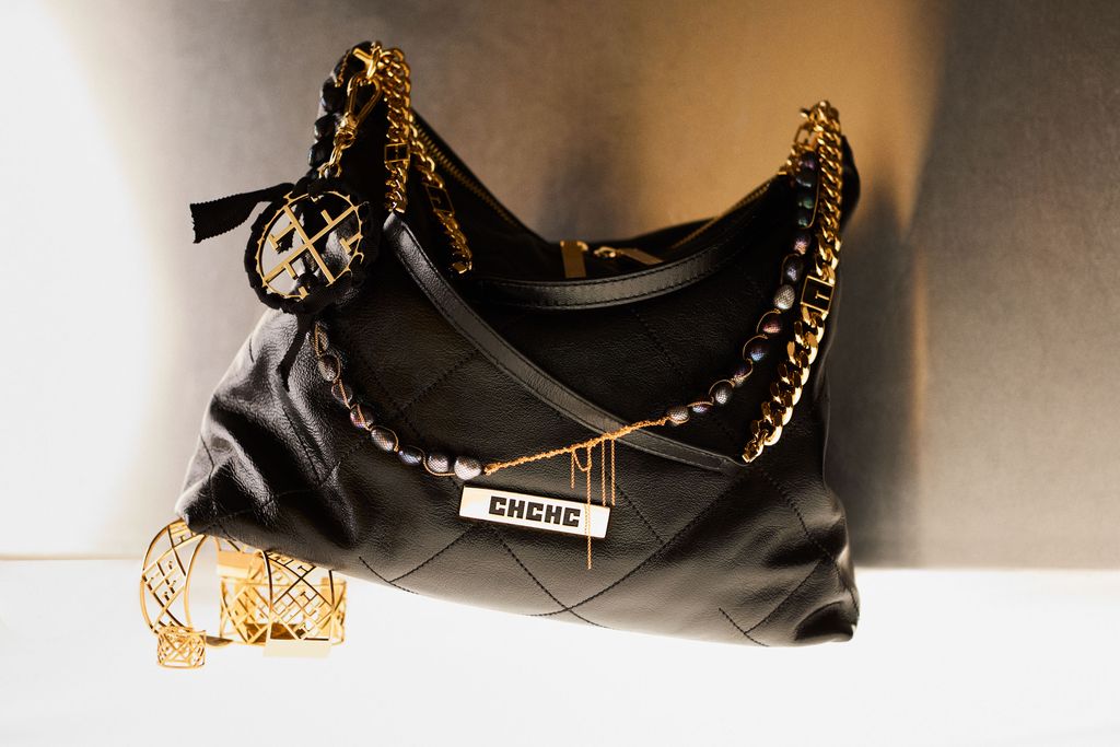 CH Carolina Herrera presenta Bimba Bag: una oda artesanal a la elegancia audaz y la energía de Nueva York