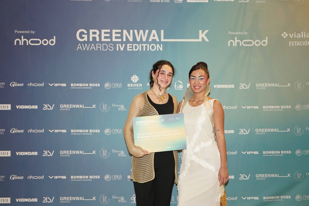 Alicia Lorenzo Fenollera, alumna do máster en Tecnoloxía Téxtil e Moda Sustentable, galardoada nos Greenwalks&nbsp;Awards