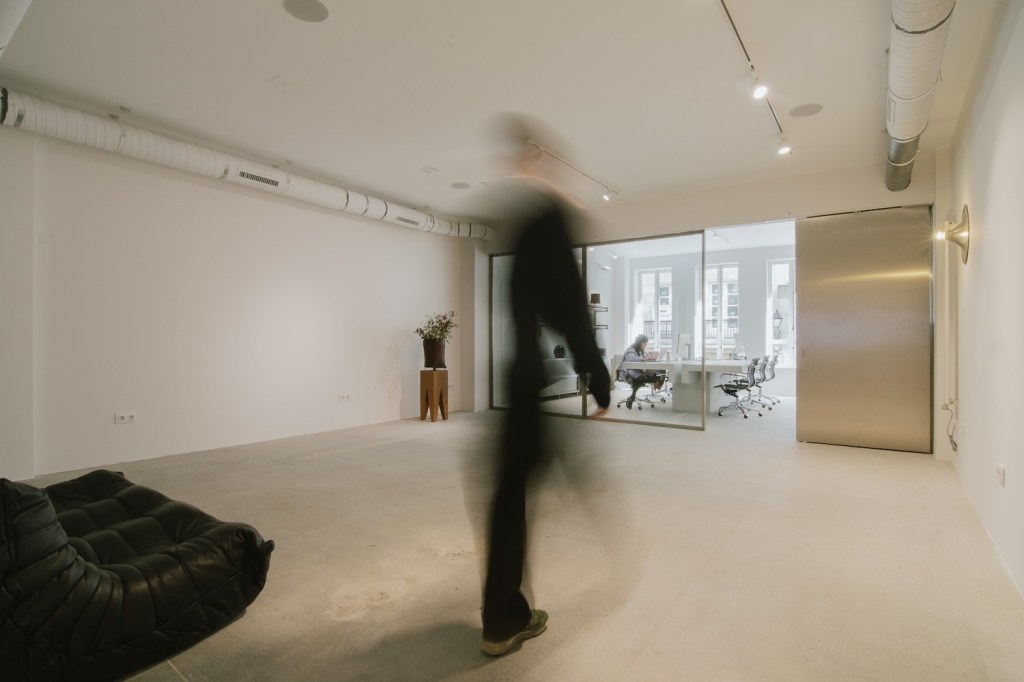 USUAL WEEKEND debuta en A Coruña con una jornada que fusiona arte, moda y&nbsp;música