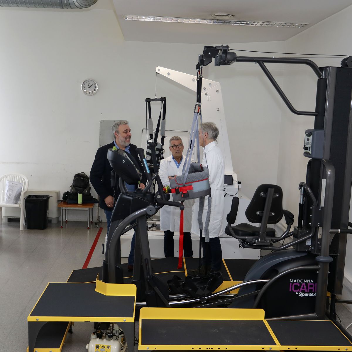 A unidade de neurorrehabilitación do Complexo Hospitalario Universitario da Coruña incorpora un sistema robotizado de recuperación en&nbsp;marcha