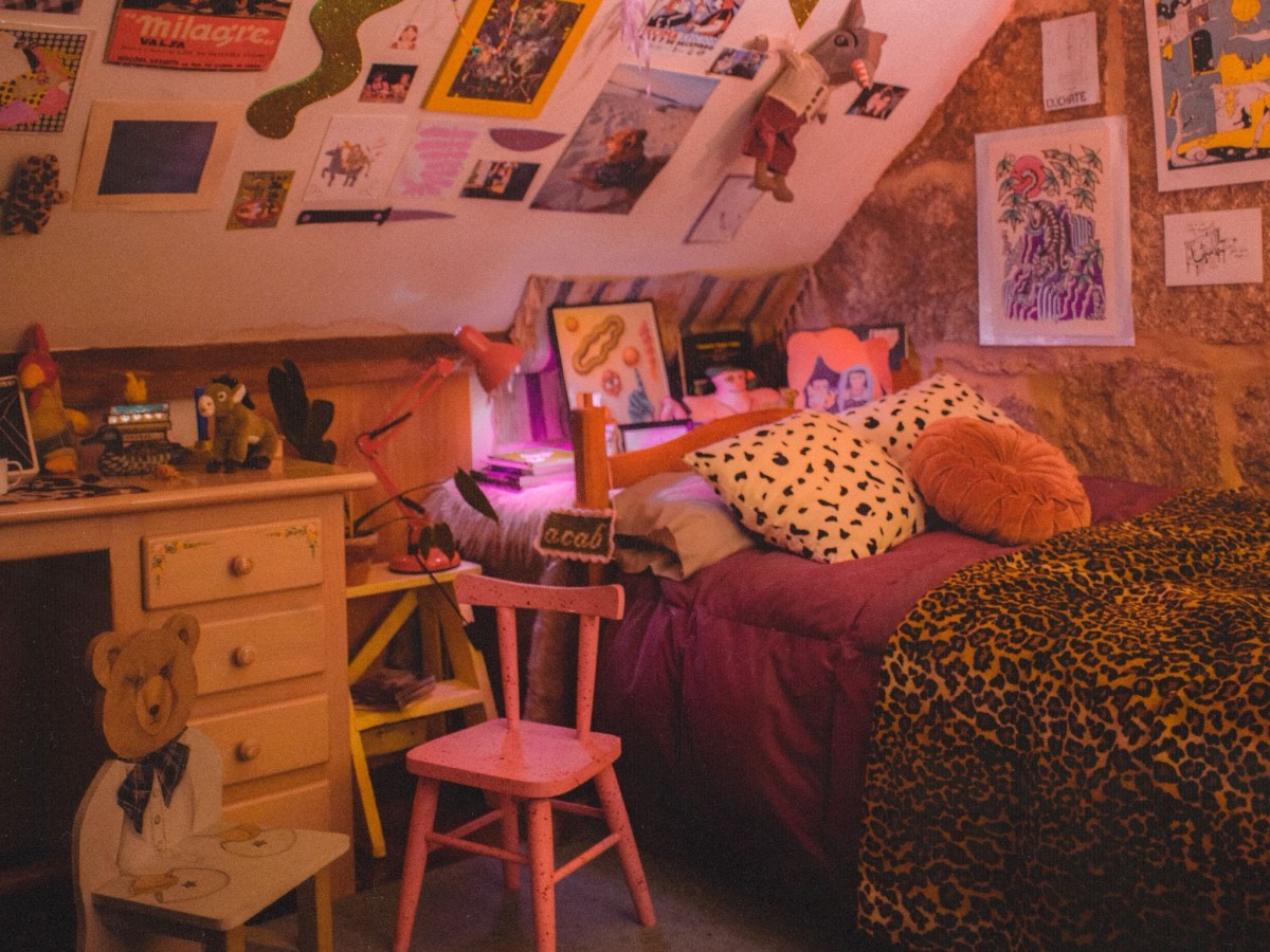 ABRIL publica ´Nas horas avelaíñas´, primeiro adianto do seu album&nbsp;debut