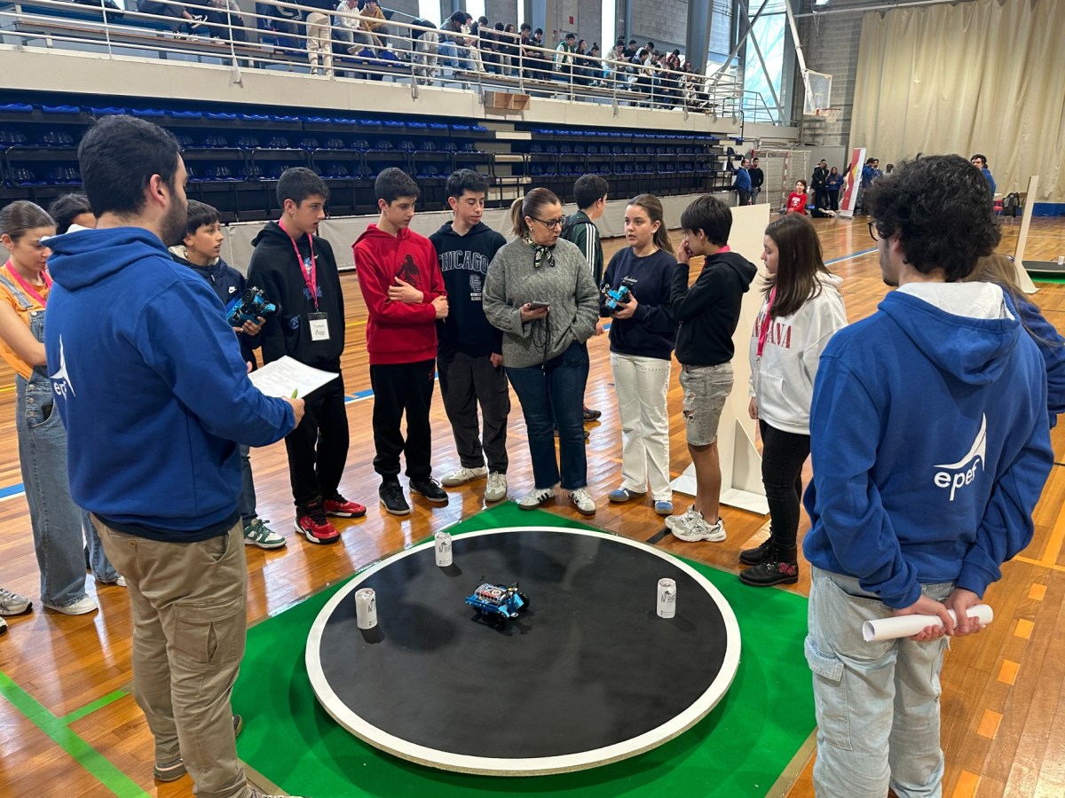 A Escola Politécnica de Enxeñaría de Ferrol organiza a súa V
Olimpíada&nbsp;Robótica