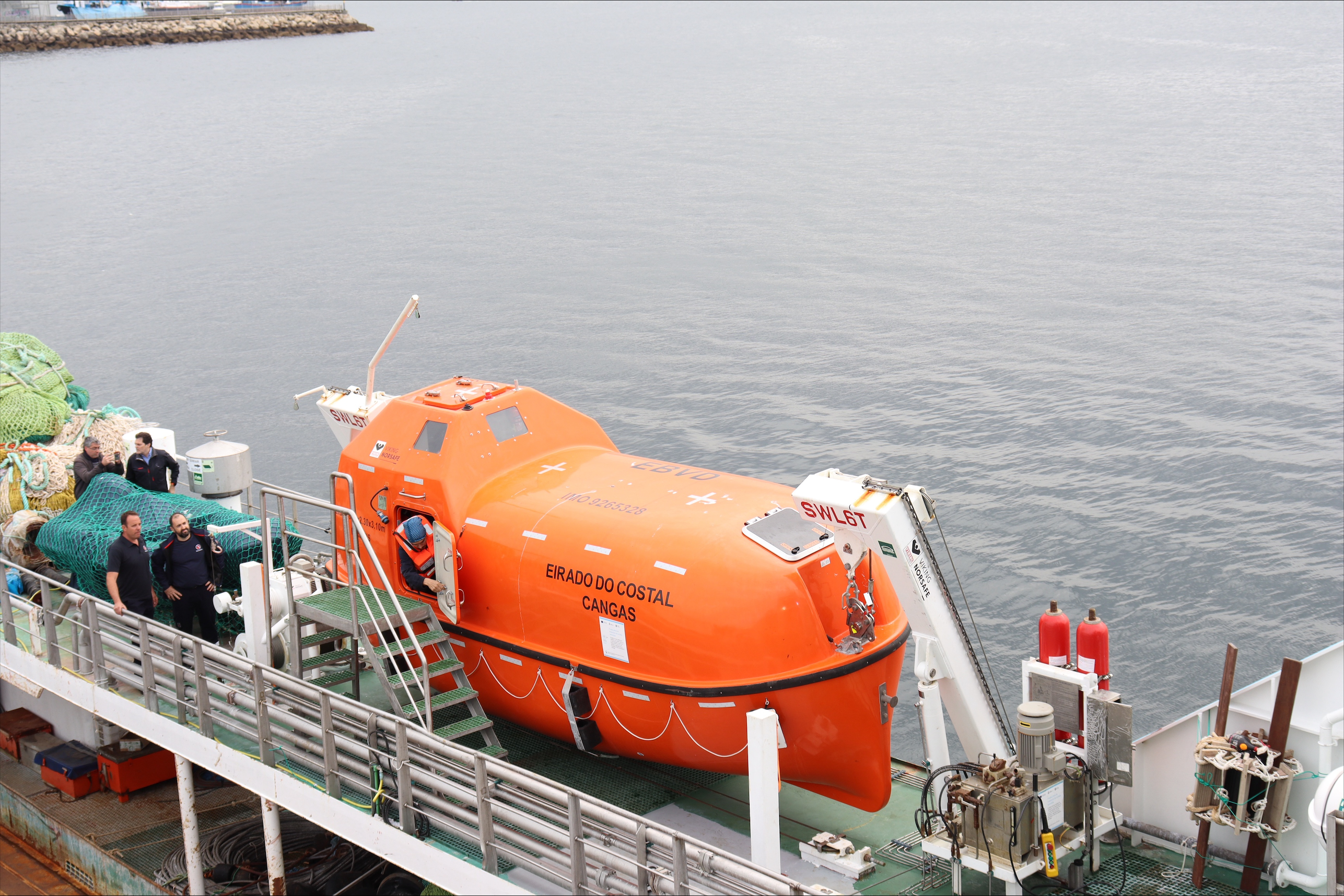 La OPPC-3 presenta un nuevo bote salvavidas autónomo e insumergible para reforzar la seguridad en alta mar