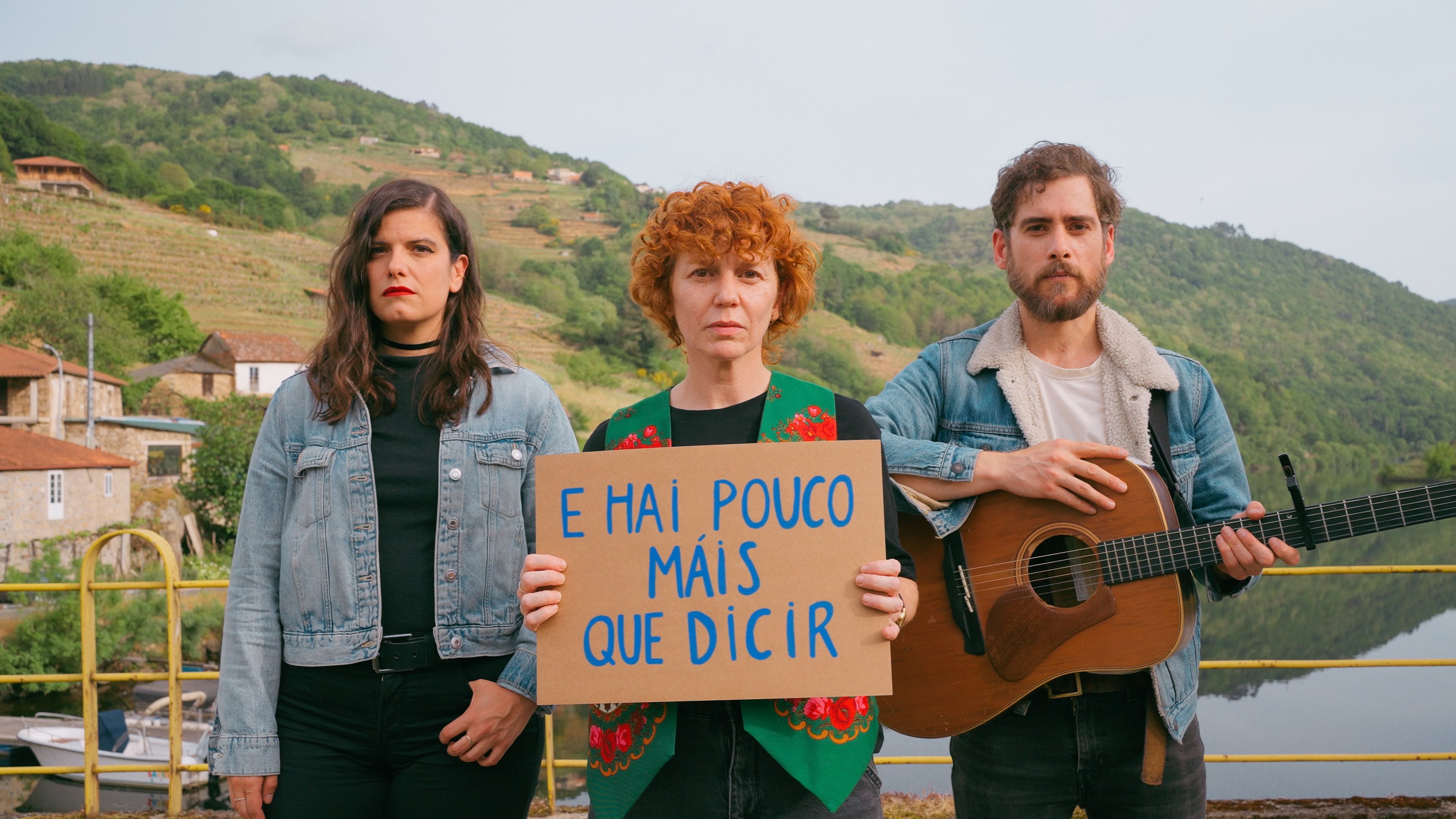 Escuchando Elefantes publica ARDER, o seu primeiro sinxelo orixinal en galego