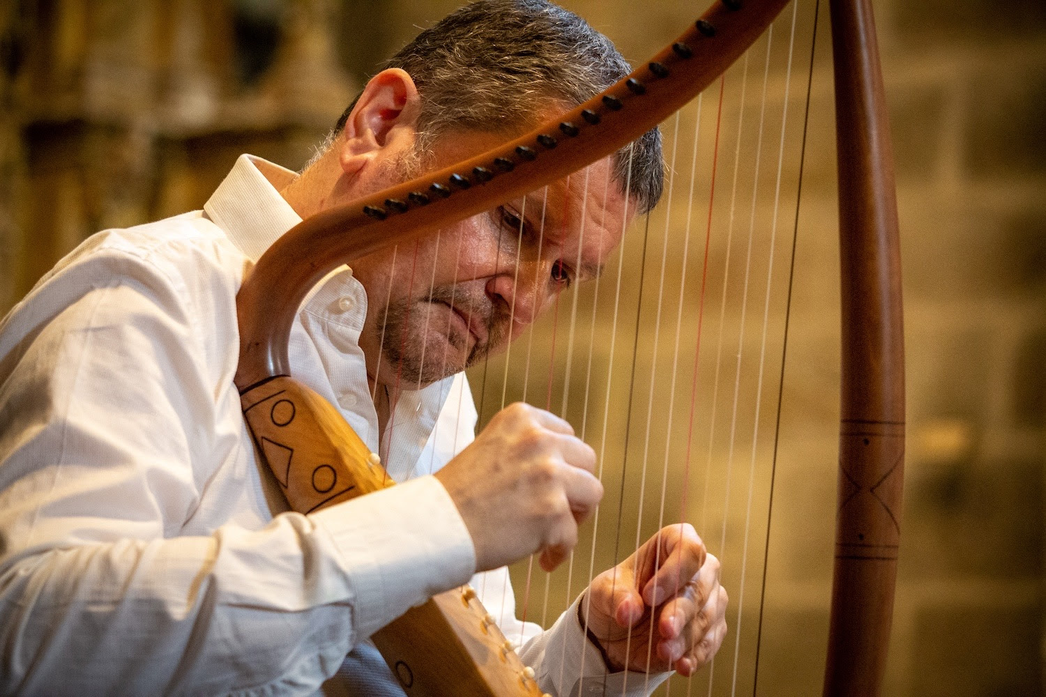 El Noia Harp Fest recupera el sonido de los instrumentos medievales de San Martiño