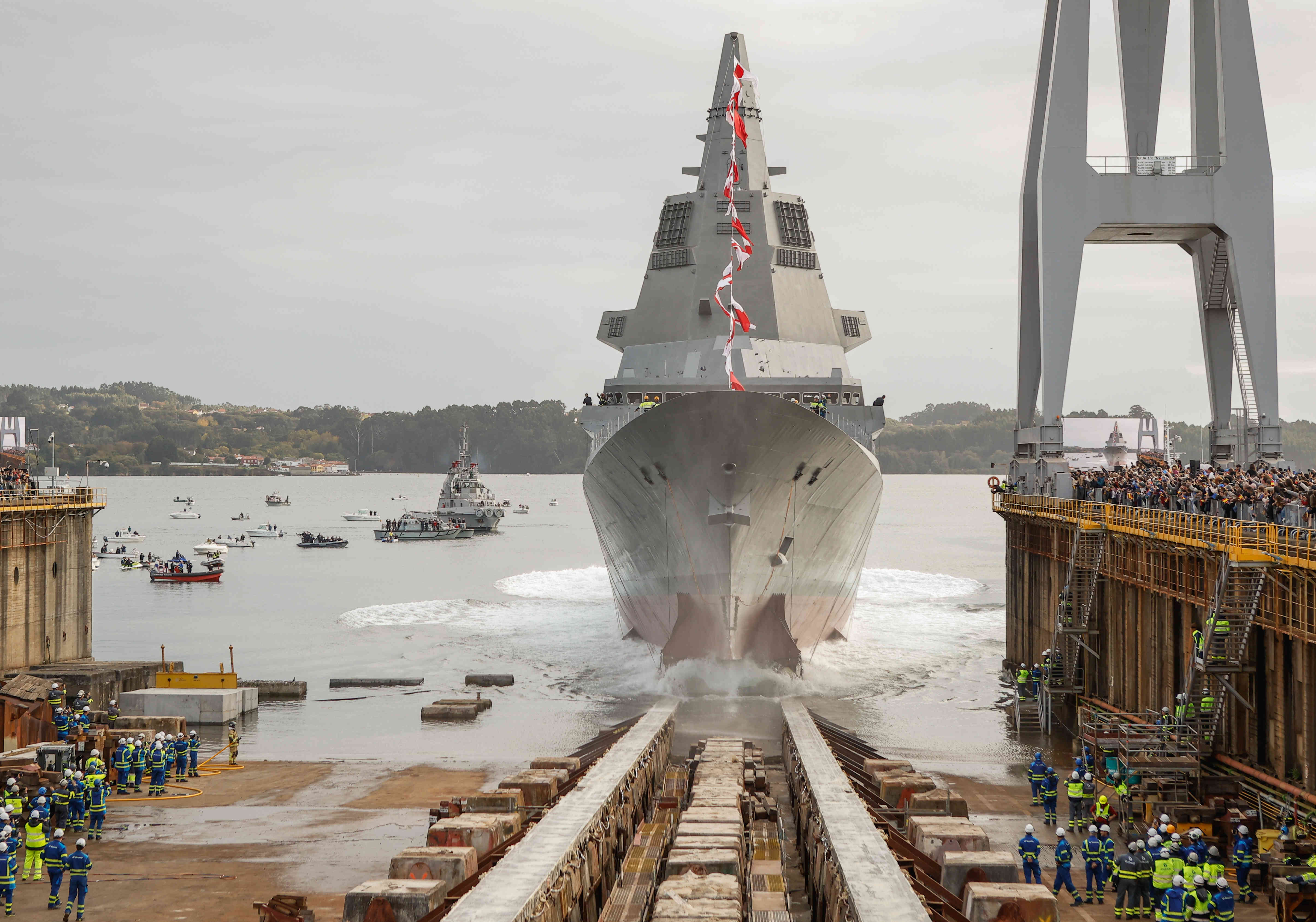 Navantia celebra en Ferrol la botadura de la fragata F112 «Roger de Lauria»